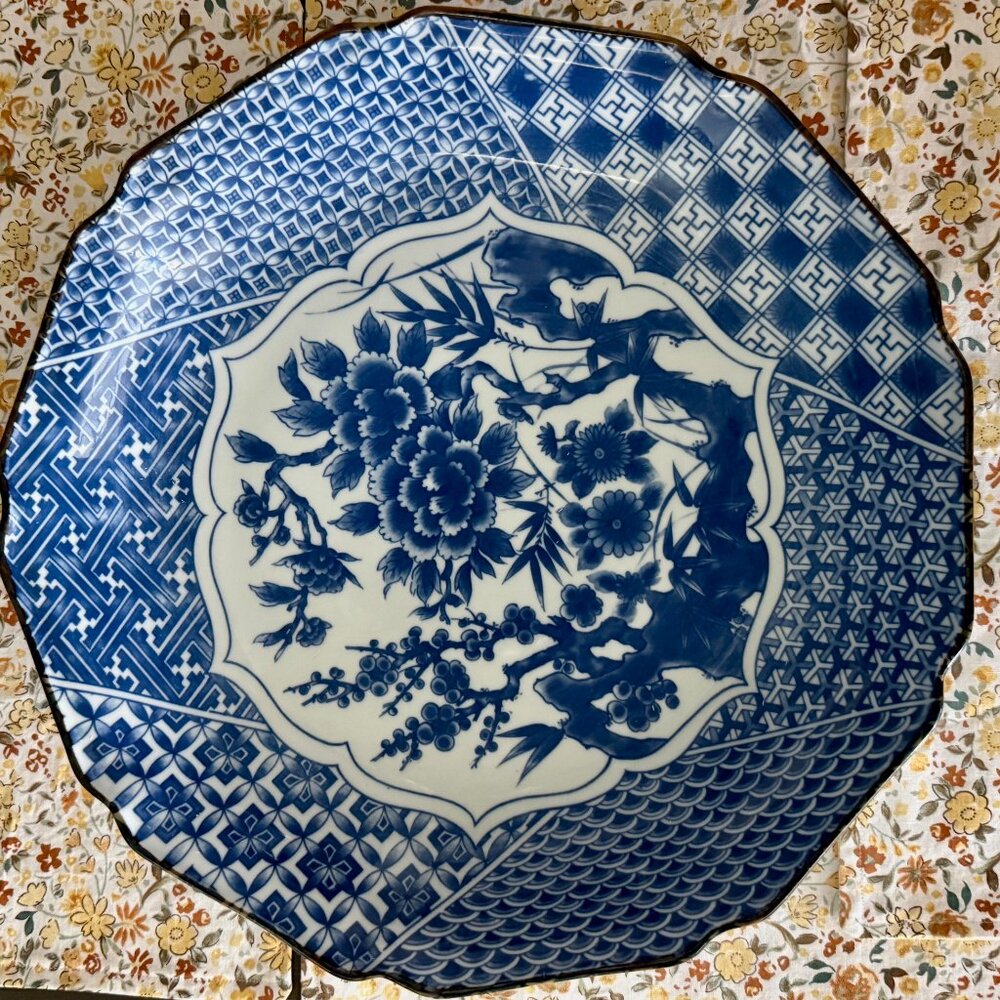 Vintage Japanese Arita Kazan Kiln Blue & White Scalloped Plate - Floral & Geomet